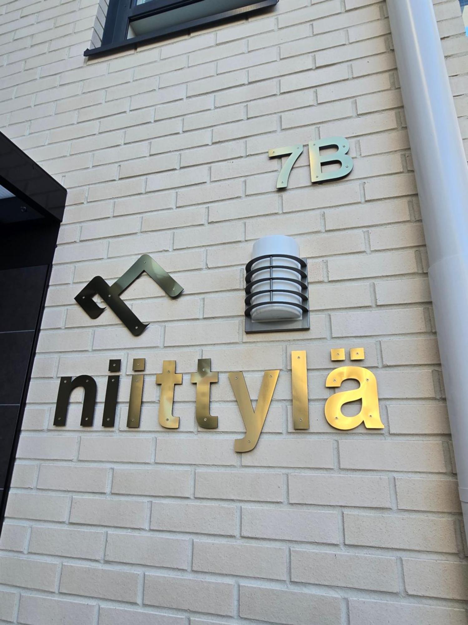 Uusi Kotoisa Kaksio Yksityissaunalla Rovaniemi Exterior foto